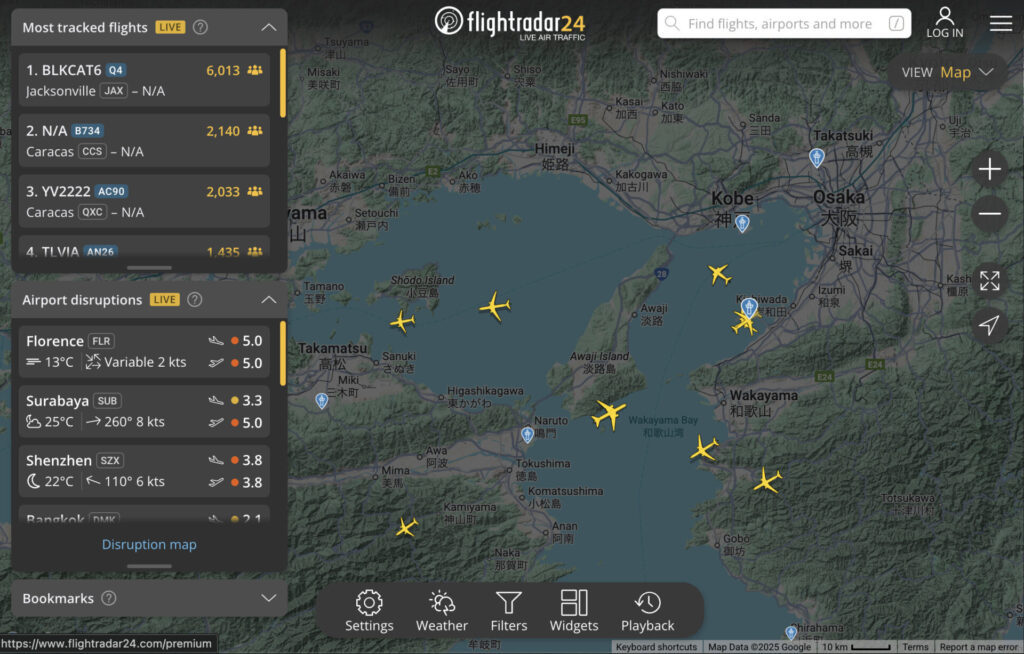 Flightradar24(ブラウザ版)の画面。