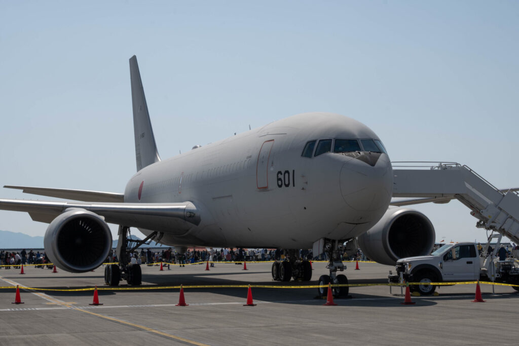 KC-767空中給油・輸送機。